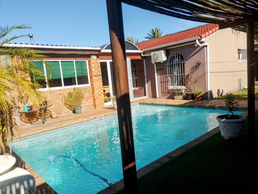 3 Bedroom Property for Sale in Belhar Western Cape